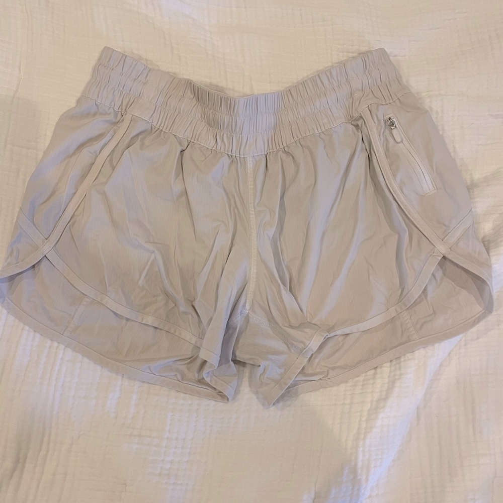 Lululemon low-rise tracker short 4” size 12